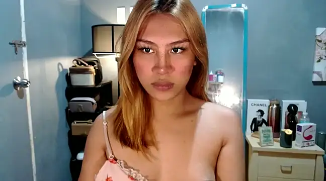 luxxy grand online show from 19, 12, 2024