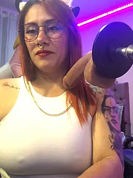 Luna Paris  online show from 1, 2, 2025