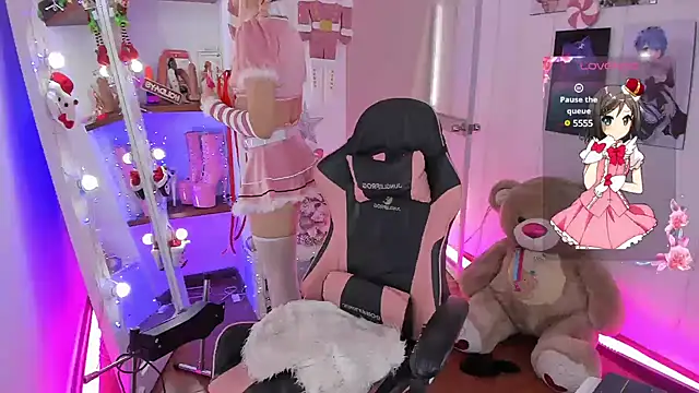 alessandrathedoll online show from 16, 12, 2024