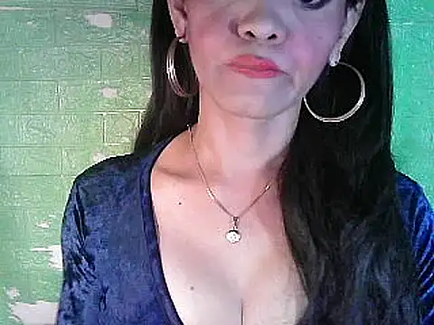 Rosebaumgardner1234 online show from 18, 2, 2025