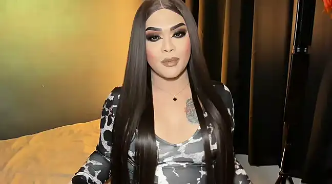 Snapshot of VictoriaEliz chatting on 7, 3, 2025 VictoriaEliz online show from 7, 3, 2025