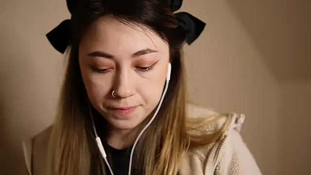 Snapshot of chibi_moon_ chatting on 11, 12, 2024 chibi moon online show from 11, 12, 2024