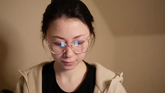 Snapshot of chibi_moon_ chatting on 13, 12, 2024 chibi moon online show from 13, 12, 2024