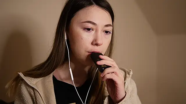 Snapshot of chibi_moon_ chatting on 10, 1, 2025 chibi moon online show from 10, 1, 2025