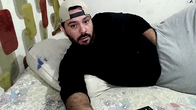 Snapshot of lucasprloco chatting on 4, 12, 2024 lucasprloco online show from 4, 12, 2024