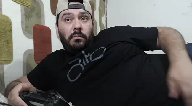 Snapshot of lucasprloco chatting on 17, 12, 2024 lucasprloco online show from 17, 12, 2024