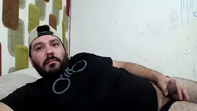 Snapshot of lucasprloco chatting on 19, 12, 2024 lucasprloco online show from 19, 12, 2024