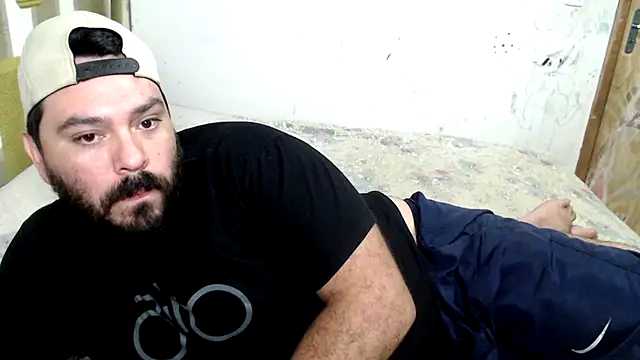 Snapshot of lucasprloco chatting on 19, 1, 2025 lucasprloco online show from 19, 1, 2025