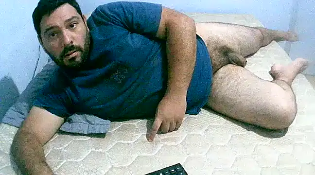 Snapshot of lucasprloco chatting on 5, 3, 2025 lucasprloco online show from 5, 3, 2025