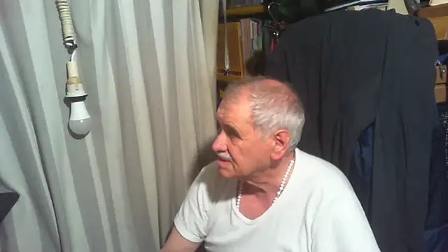 nonnomaturobisex online show from 4, 5, 2026
