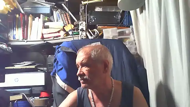 nonnomaturobisex online show from 4, 8, 2026