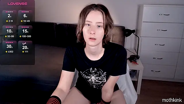 mothkink online show from 6, 11, 2025