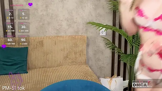 Snapshot of Holl1Would chatting on 2, 3, 2026 Holl1Would online show from 2, 3, 2026