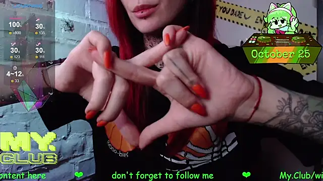 Snapshot of Witch_Emma chatting on 25, 10, 2025 Witch Emma online show from 25, 10, 2025