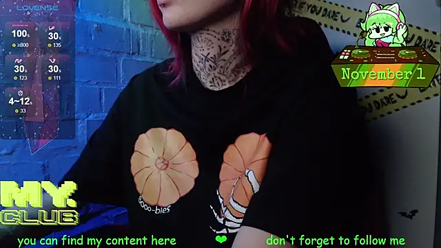 Snapshot of Witch_Emma chatting on 1, 11, 2025 Witch Emma online show from 1, 11, 2025