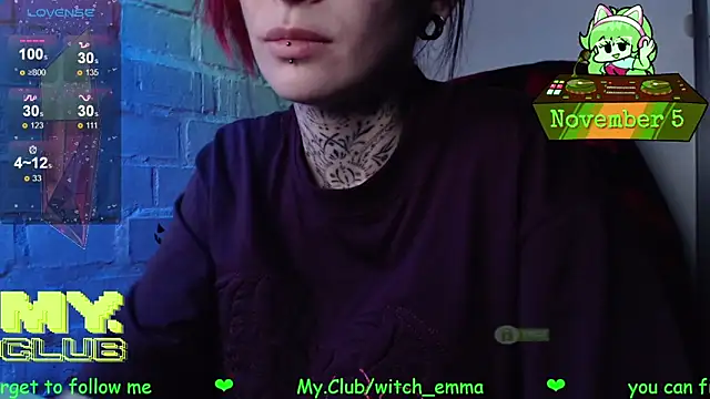 Snapshot of Witch_Emma chatting on 5, 11, 2025 Witch Emma online show from 5, 11, 2025
