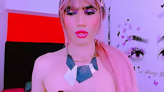 Snapshot of priscilahotker chatting on 2, 2, 2025 priscilahotker online show from 2, 2, 2025
