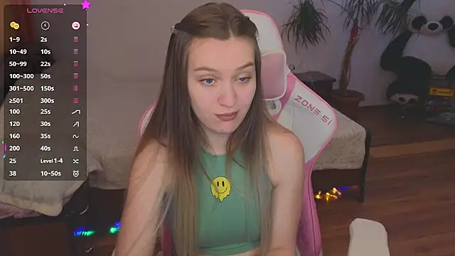 CyrilaPuff online show from 16, 12, 2024