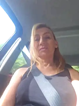 Snapshot of HotLana69 chatting on 11, 9, 2025 HotLana69 online show from 11, 9, 2025