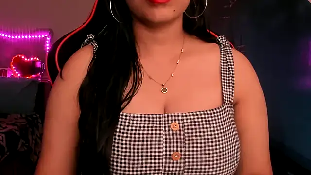 Snapshot of South_indian_tickly chatting on 7, 10, 2025 South indian tickly online show from 7, 10, 2025