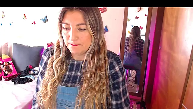 Jolie-Mature online show from 20, 9, 2025