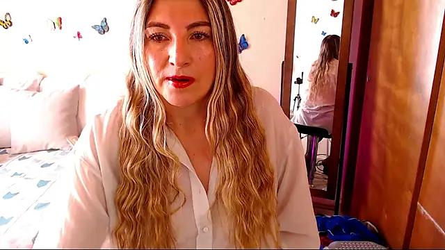 Jolie-Mature online show from 17, 1, 2026