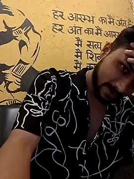 Snapshot of _IRRESISTIBLE_ chatting on 8, 9, 2025 IRRESISTIBLE online show from 8, 9, 2025