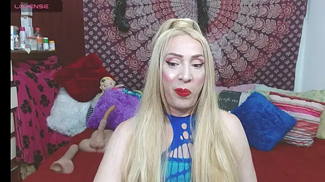 Snapshot of elena_evans chatting on 14, 9, 2025 elena evans online show from 14, 9, 2025