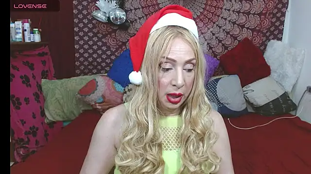 Snapshot of elena_evans chatting on 20, 12, 2025 elena evans online show from 20, 12, 2025