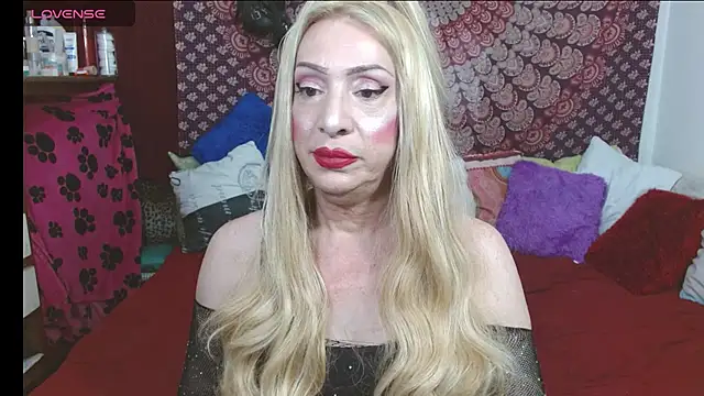 Snapshot of elena_evans chatting on 14, 3, 2026 elena evans online show from 14, 3, 2026