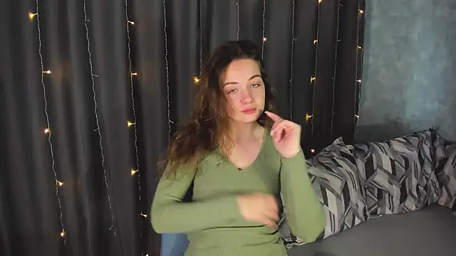 KristinaLoison online show from 5, 3, 2025