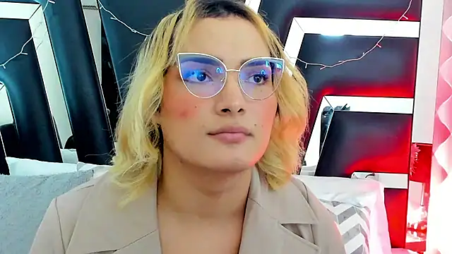 Snapshot of katya_kozlov chatting on 19, 2, 2025 katya kozlov online show from 19, 2, 2025