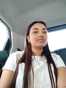 aisha es online show from 26, 9, 2025