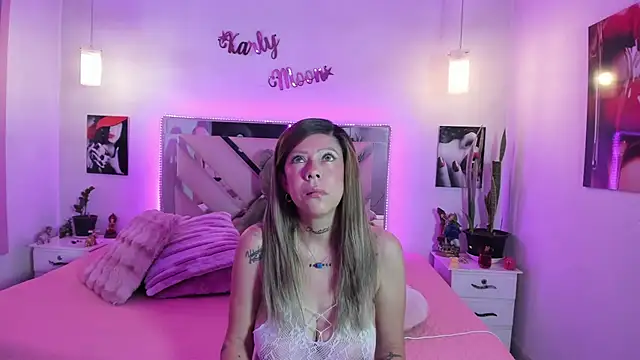 Karly moon online show from 14, 6, 2026