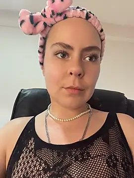 Snapshot of Stoned-baby69 chatting on 14, 6, 2026 Stoned-baby69 online show from 14, 6, 2026