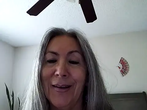 Snapshot of EvaRobinson chatting on 11, 5, 2026 EvaRobinson online show from 11, 5, 2026