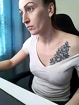 MybabyWannaYou online show from 12, 2, 2025