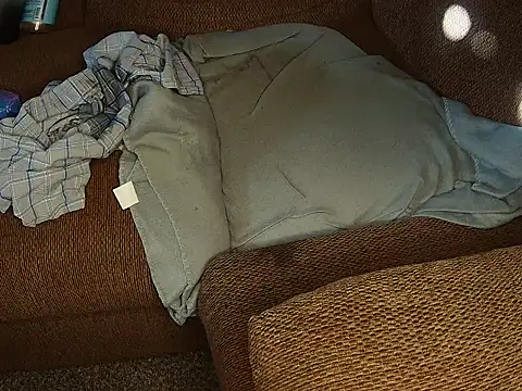 Snapshot of ajfuckinbusts chatting on 7, 11, 2025 ajfuckinbusts online show from 7, 11, 2025