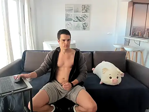 Snapshot of HeteroOli chatting on 2, 2, 2025 HeteroOli online show from 2, 2, 2025