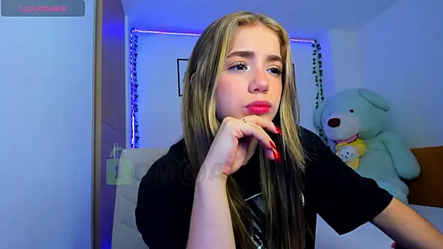 ShelbyHagen online show from 13, 12, 2024