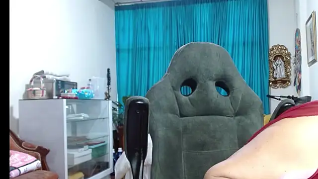 kelly dirty  online show from 3, 8, 2026