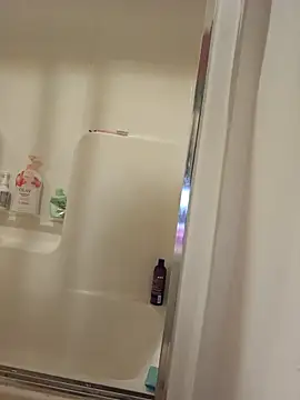 Snapshot of Littledick007007 chatting on 17, 12, 2025 Littledick007007 online show from 17, 12, 2025