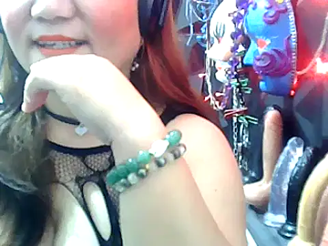 Snapshot of URFUCKINGDOLL chatting on 1, 2, 2025 URFUCKINGDOLL online show from 1, 2, 2025