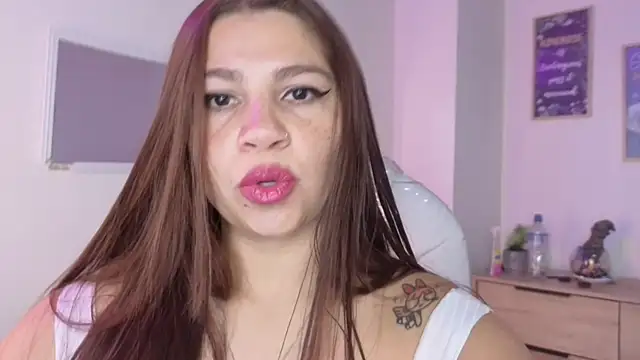 bluee hazell online show from 16, 7, 2026