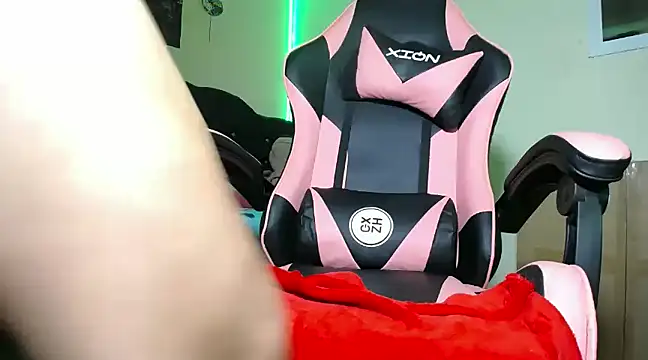 yuliana 19 online show from 10, 3, 2025