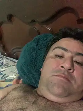 EmilianoGt online show from 23, 10, 2025