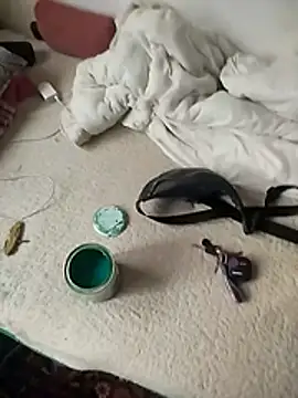 Snapshot of Robertino21cm chatting on 19, 11, 2025 Robertino21cm online show from 19, 11, 2025