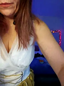 Ellie-L-Elizabeth online show from 2, 11, 2025