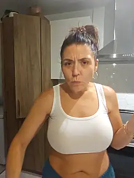 Ellie-L-Elizabeth online show from 13, 11, 2025