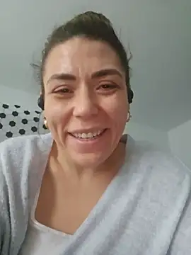 Ellie-L-Elizabeth online show from 21, 6, 2026
